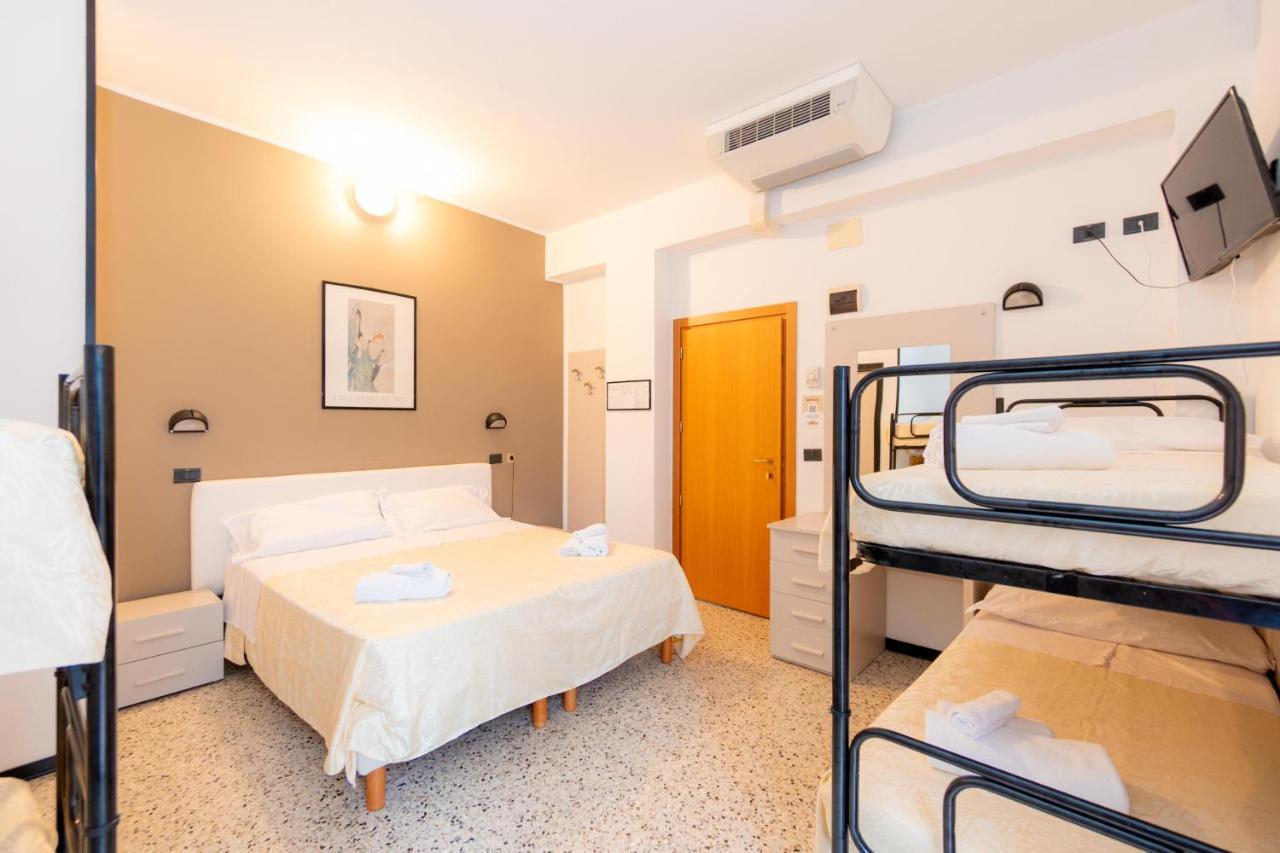 Hotel Galileo Rimini Exterior foto