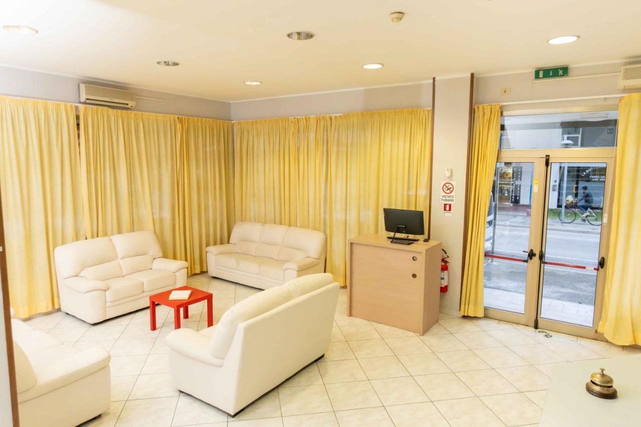 Hotel Galileo Rimini Exterior foto